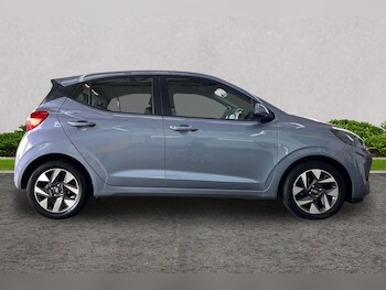 Used Hyundai i10 2024 for sale - 76677247: Photo