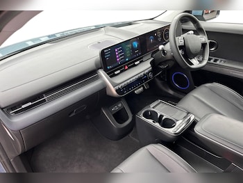 Used Hyundai IONIQ 5 2025 for sale - 76680204: Photo