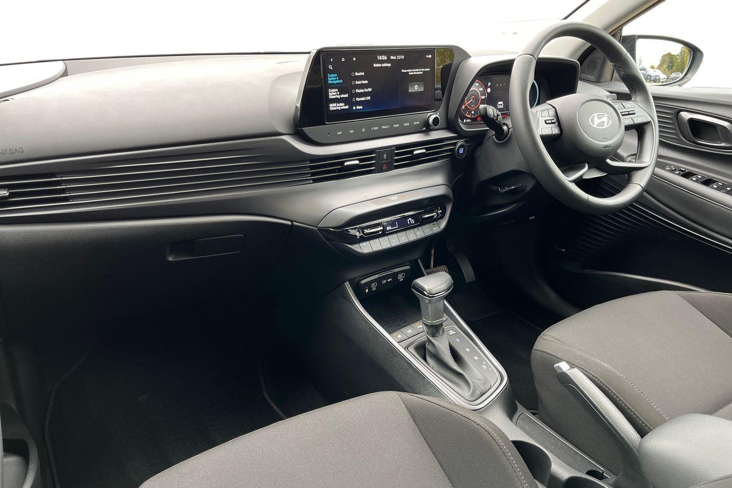 Used Hyundai i20 2024 for sale - 76821920: Photo 2