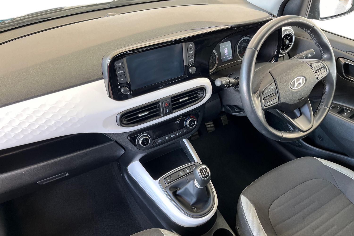 Used Hyundai i10 2022 for sale - 76674987: Photo 2