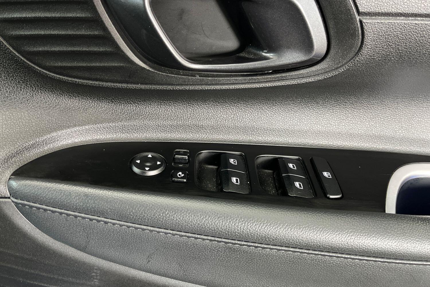 Used Hyundai i20 2023 for sale - 77891738: Photo 17