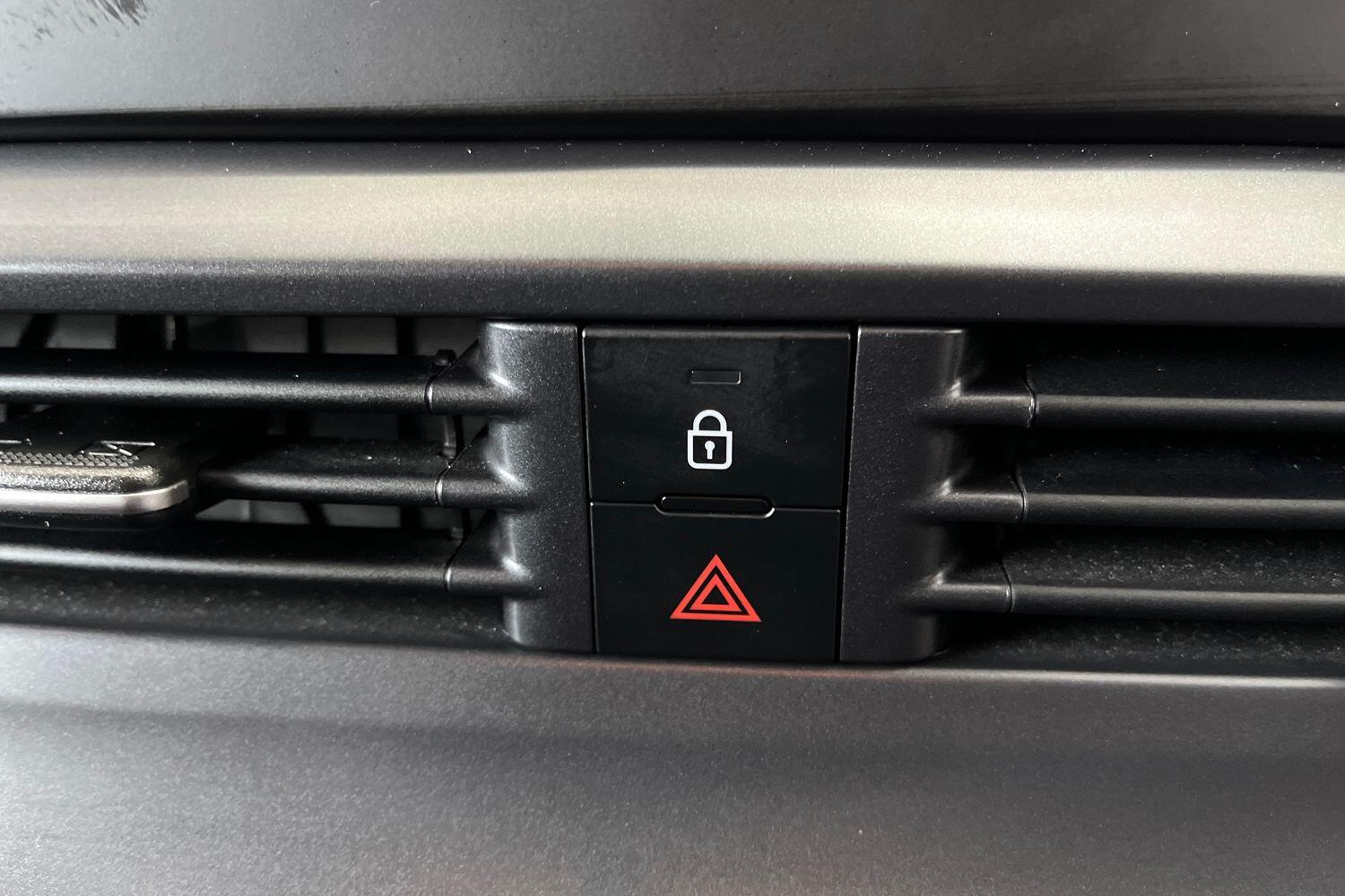 Used Hyundai i20 2023 for sale - 77891738: Photo 24