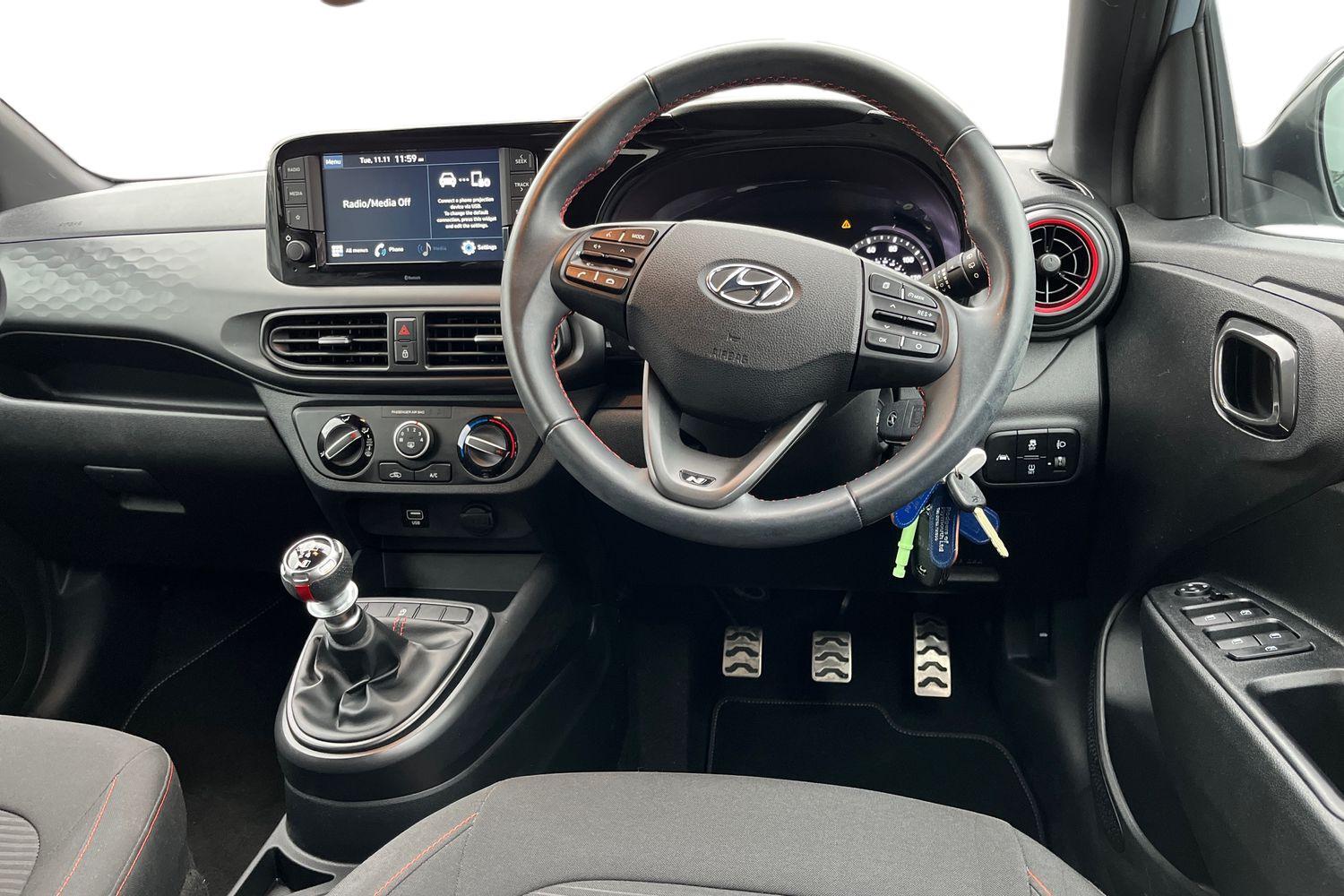 Used Hyundai i10 2021 for sale - 76681310: Photo 15