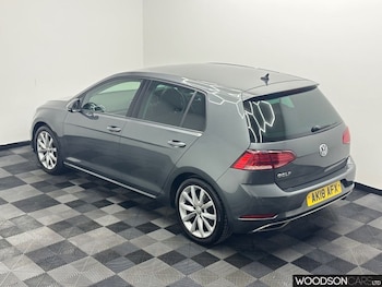 Used Volkswagen Golf 2018 for sale - 78738360: Photo