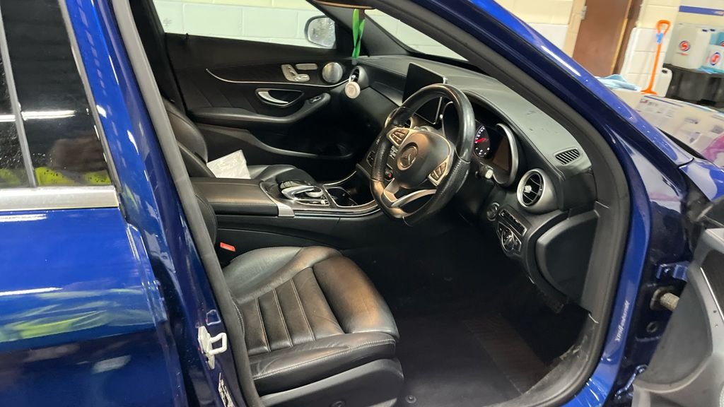 Used Mercedes-Benz C Class 2015 for sale - 77920568: Photo 5