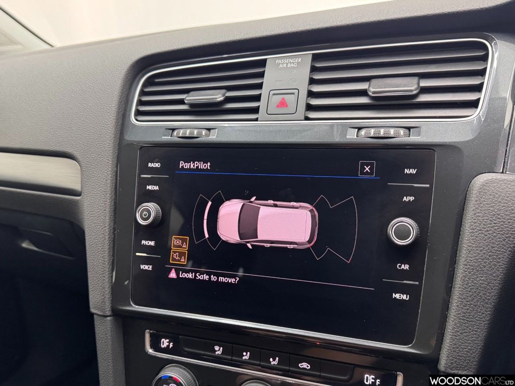 Used Volkswagen Golf 2020 for sale - 76469643: Photo 14