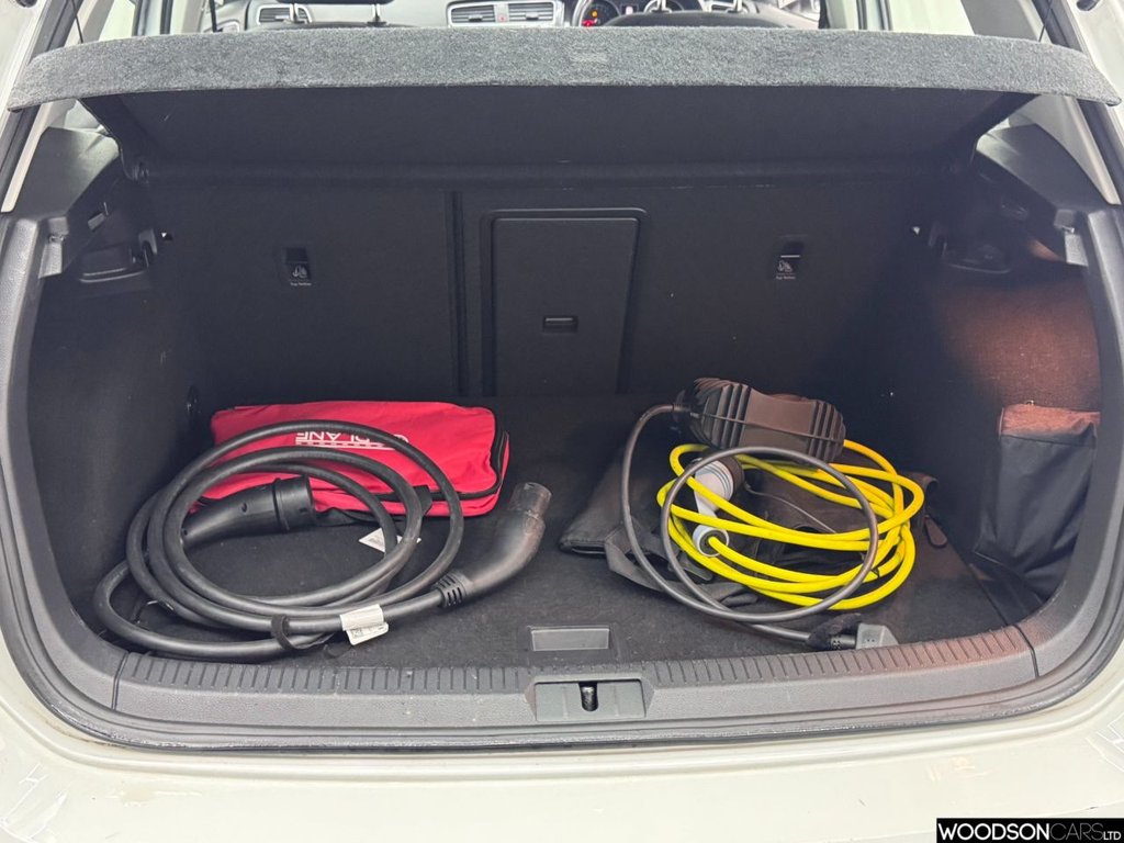 Used Volkswagen Golf 2020 for sale - 76469643: Photo 17