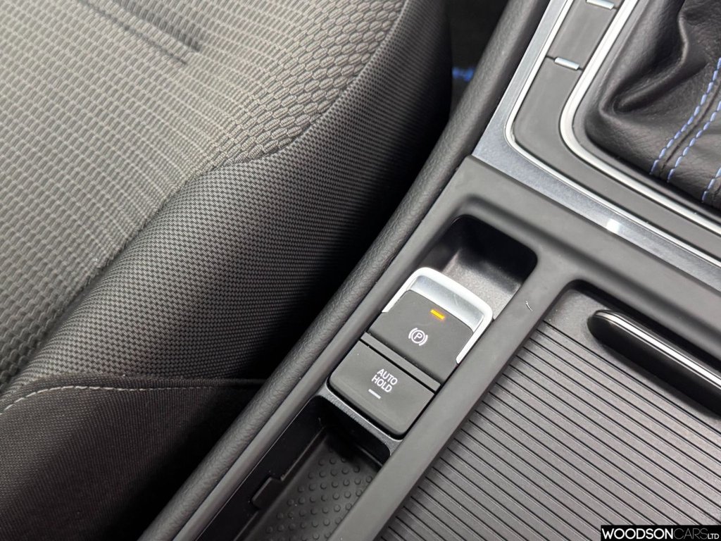 Used Volkswagen Golf 2020 for sale - 76469643: Photo 33