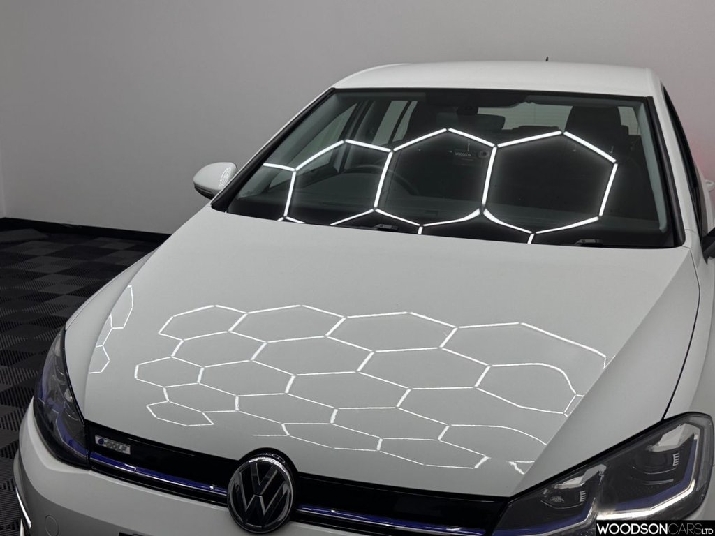 Used Volkswagen Golf 2020 for sale - 76469643: Photo 43