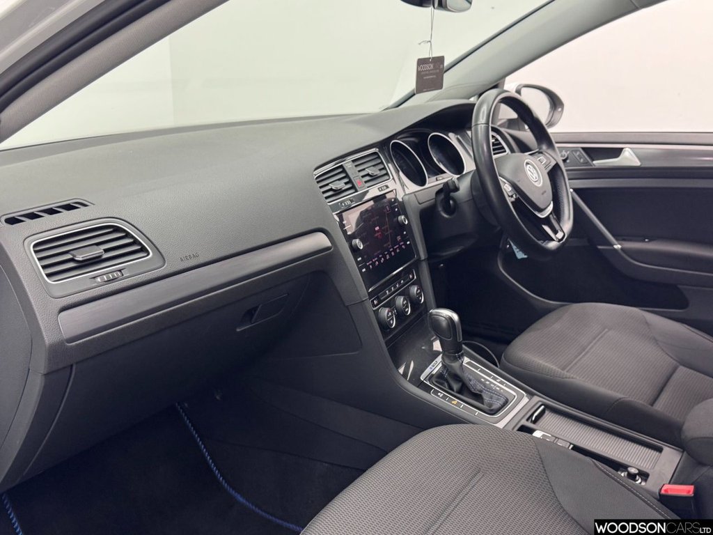 Used Volkswagen Golf 2020 for sale - 76469643: Photo 5