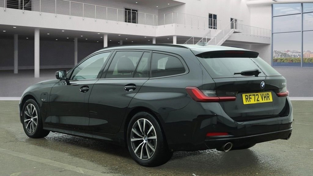 Used BMW 3 Series 2023 for sale - 78044292: Photo 2