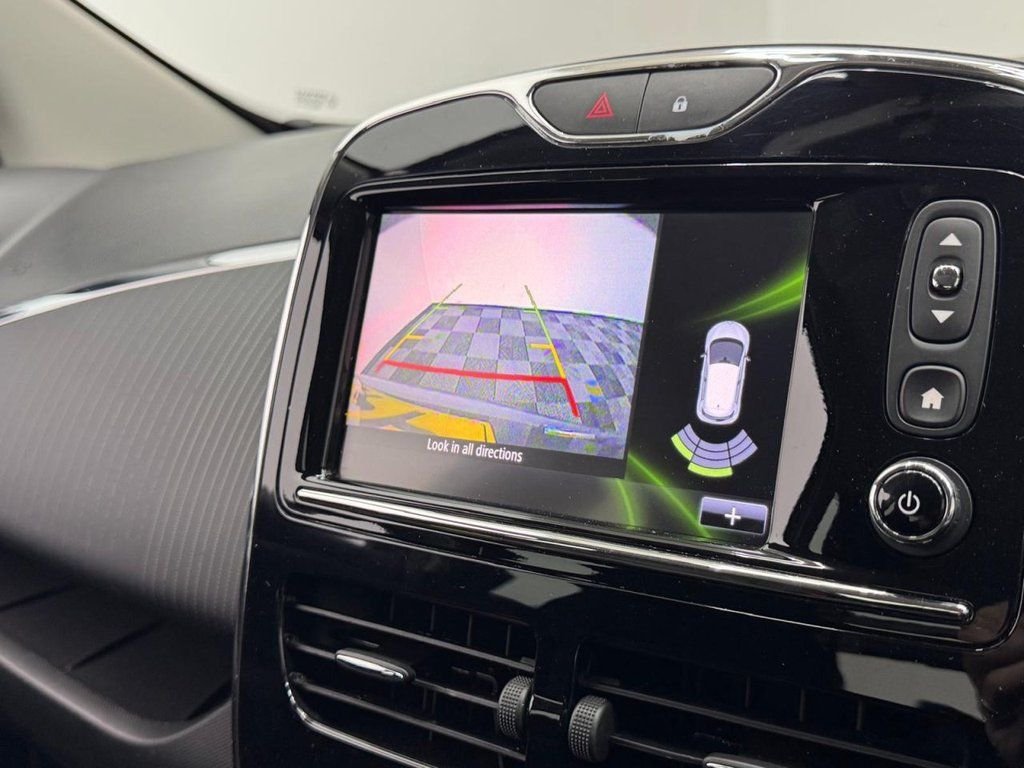 Used Renault Zoe 2019 for sale - 76642846: Photo 12