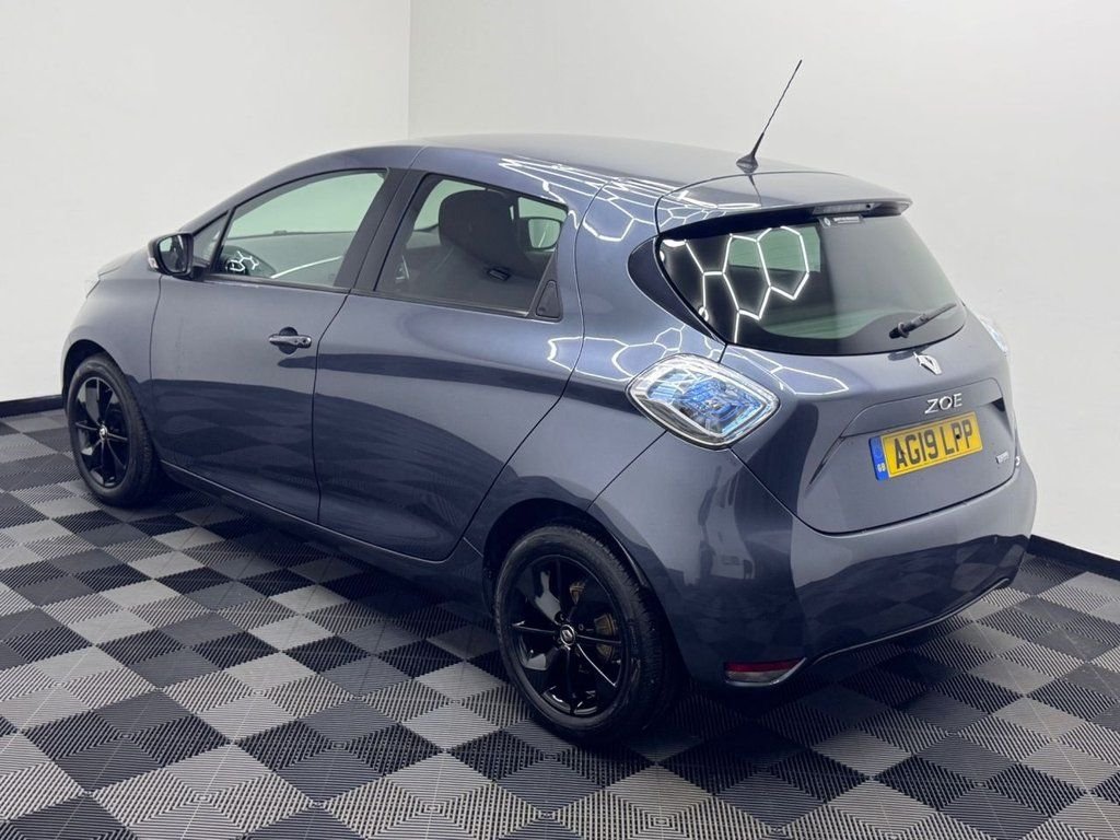 Used Renault Zoe 2019 for sale - 76642846: Photo 2