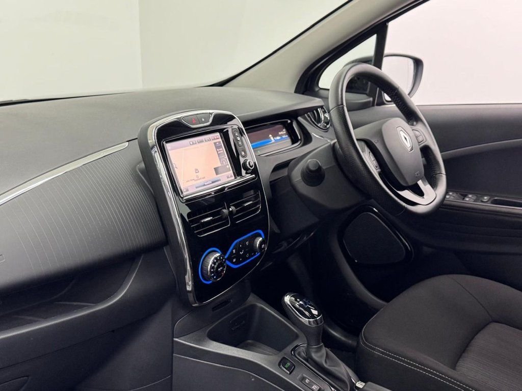 Used Renault Zoe 2019 for sale - 76642846: Photo 6