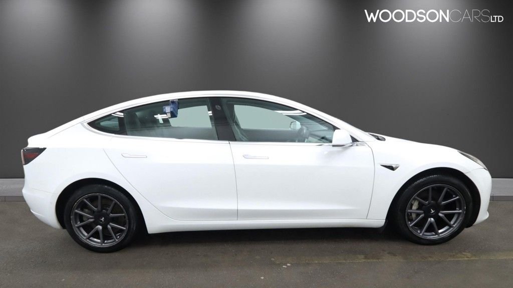 Used Tesla Model 3 2019 for sale - 77422705: Photo 10