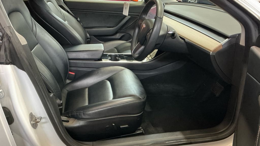 Used Tesla Model 3 2019 for sale - 77422705: Photo 5
