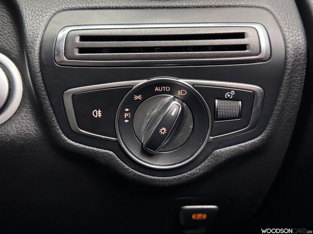 Used Mercedes-Benz GLC 2018 for sale - 77110897: Photo 35