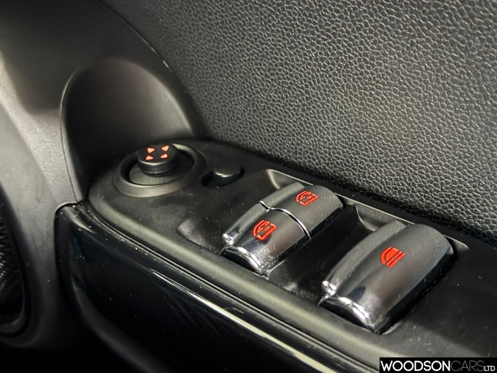 Used MINI Convertible 2019 for sale - 77477278: Photo 40