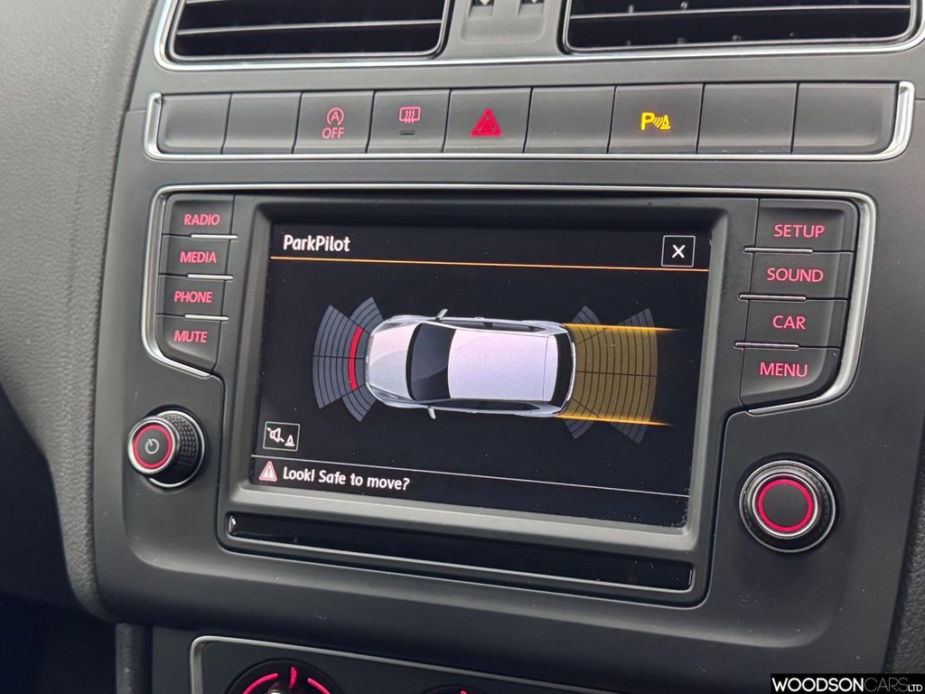 Used Volkswagen Polo 2016 for sale - 76698441: Photo 14