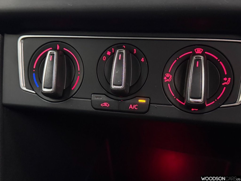 Used Volkswagen Polo 2016 for sale - 76698441: Photo 19