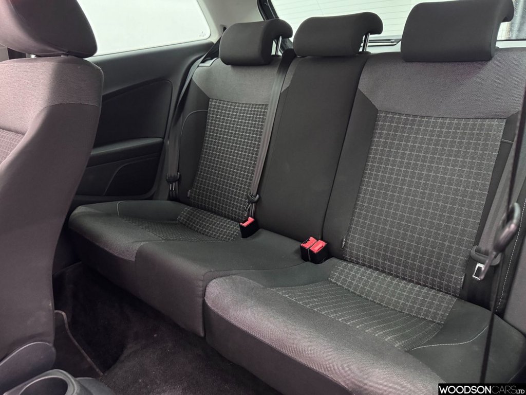 Used Volkswagen Polo 2016 for sale - 76698441: Photo 7