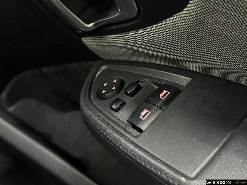 Used BMW i3 2015 for sale - 77236602: Photo 32