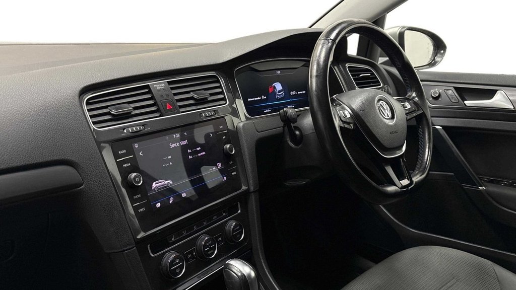 Used Volkswagen Golf 2020 for sale - 77212430: Photo 5