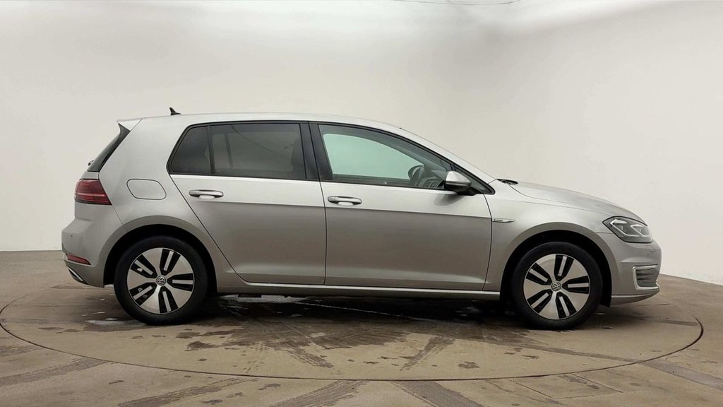 Used Volkswagen Golf 2020 for sale - 77212430: Photo 6