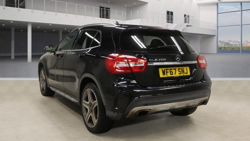 Used Mercedes-Benz GLA 2017 for sale - 77748140: Photo 2