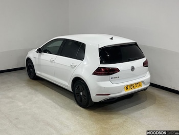 Used Volkswagen Golf 2019 for sale - 75559737: Photo