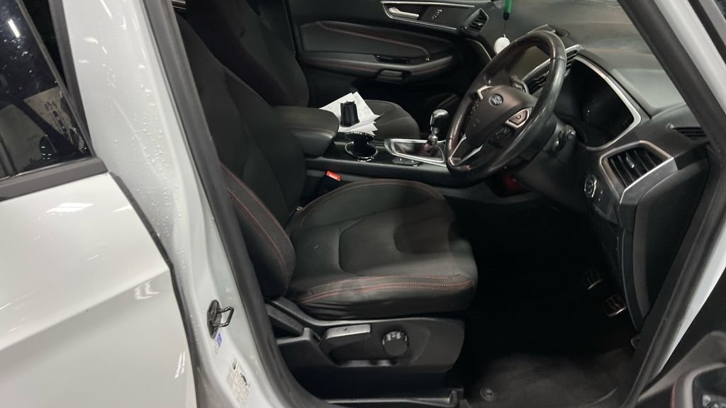 Used Ford S-Max 2017 for sale - 76784209: Photo 5