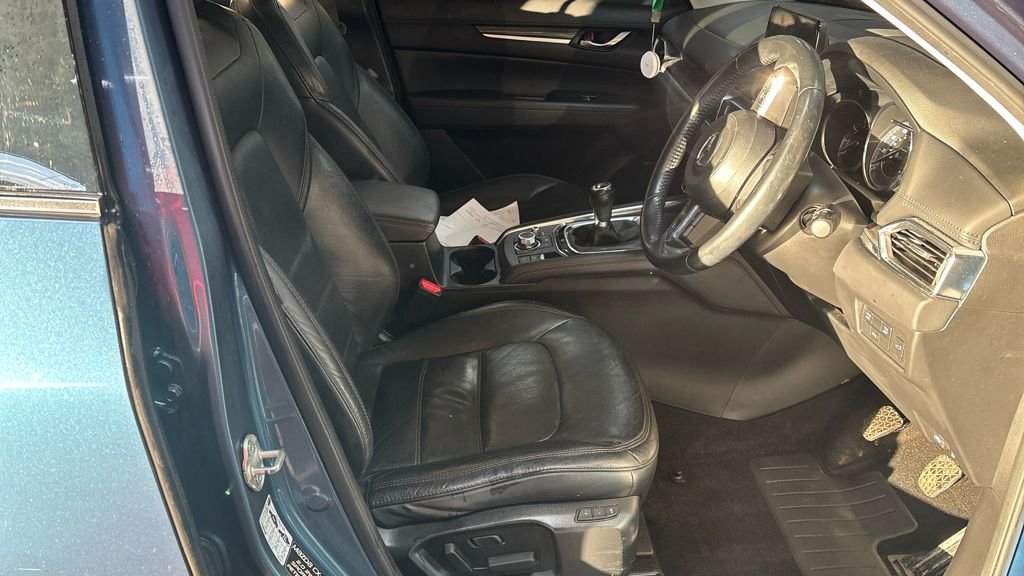 Used Mazda CX-5 2017 for sale - 76867822: Photo 5