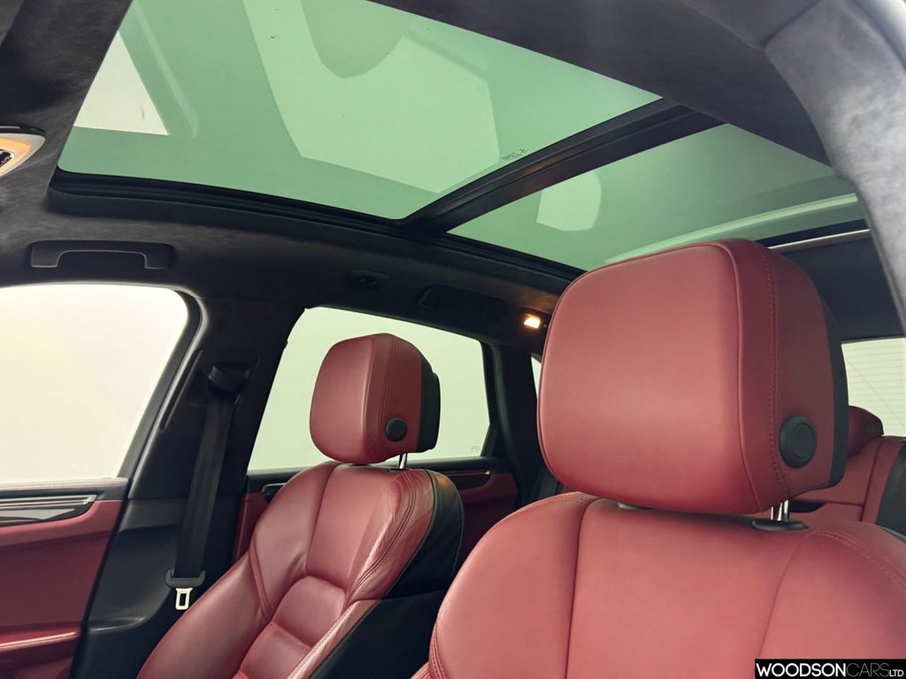 Used Porsche Macan 2016 for sale - 78022159: Photo 12