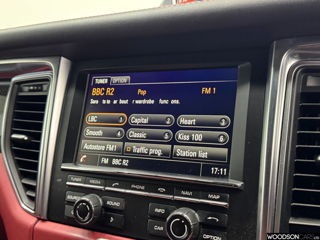 Used Porsche Macan 2016 for sale - 78022159: Photo 16