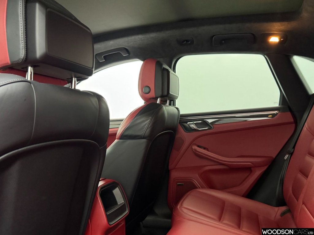 Used Porsche Macan 2016 for sale - 78022159: Photo 49