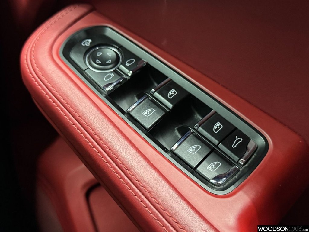 Used Porsche Macan 2016 for sale - 78022159: Photo 50