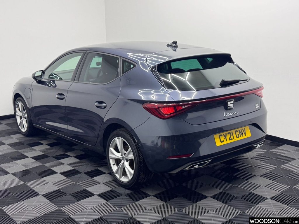 Used SEAT Leon 2021 for sale - 76546490: Photo 2