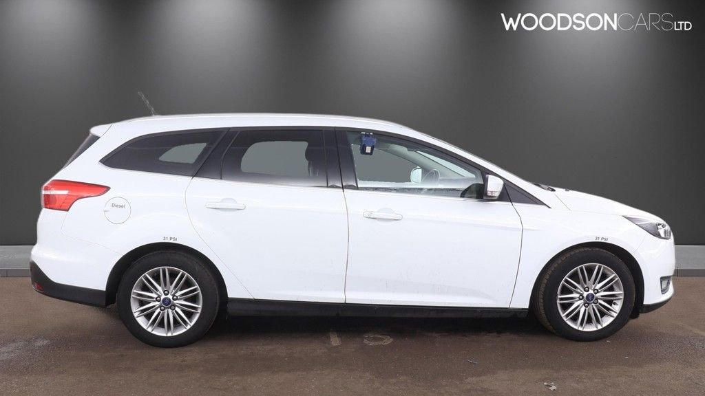 Used Ford Focus 2017 for sale - 77879713: Photo 5