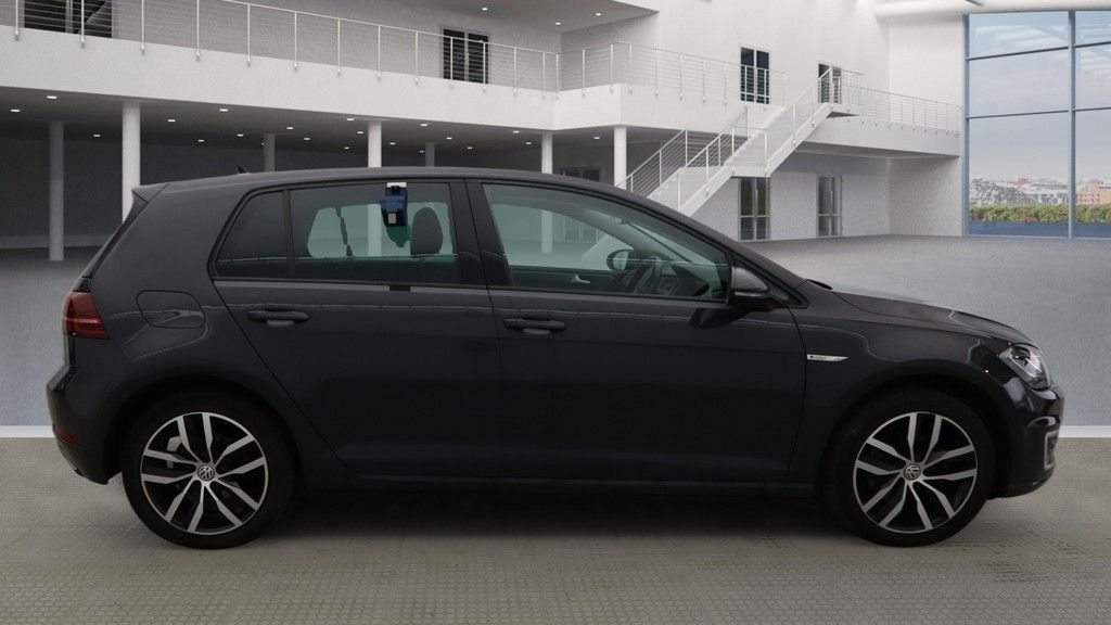 Used Volkswagen Golf 2020 for sale - 77483403: Photo 10