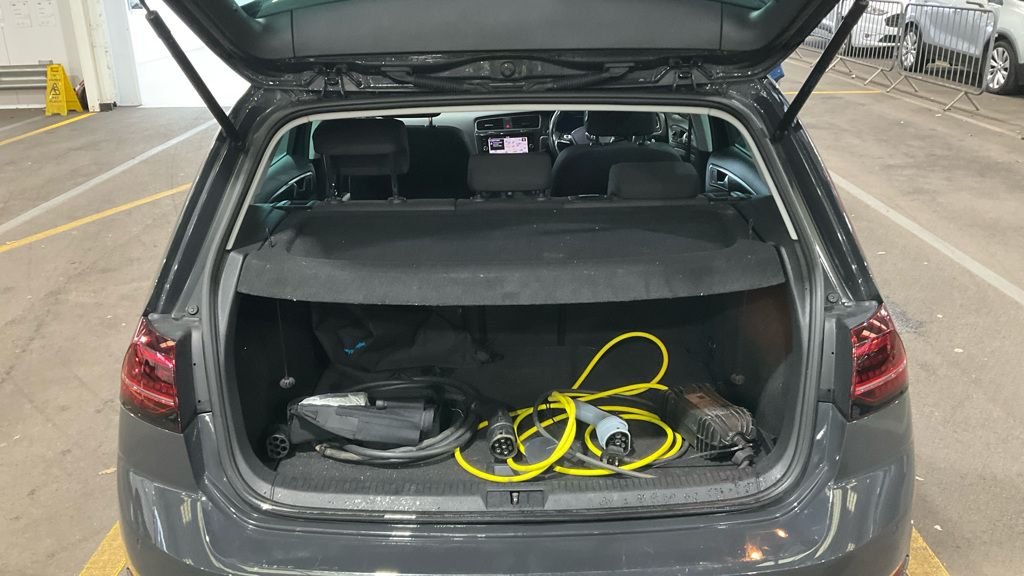 Used Volkswagen Golf 2020 for sale - 77483403: Photo 12