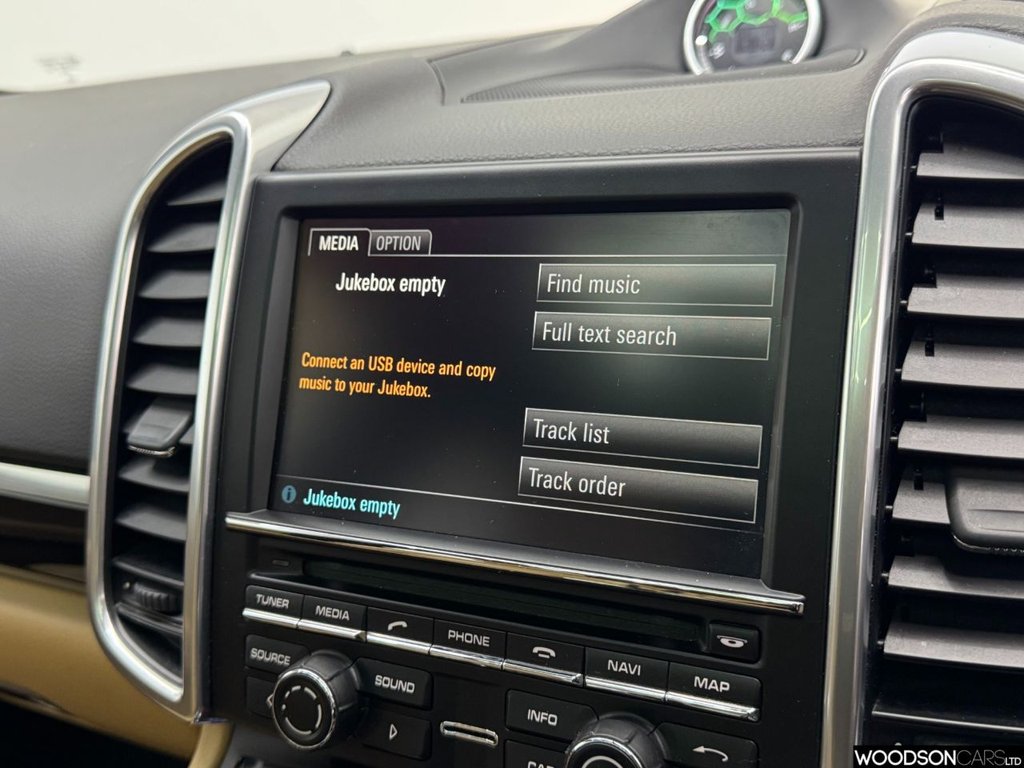 Used Porsche Cayenne 2015 for sale - 77499090: Photo 17