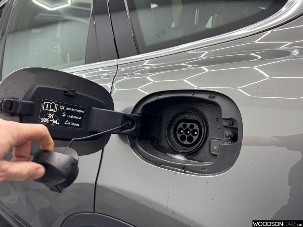 Used Porsche Cayenne 2015 for sale - 77499090: Photo 31