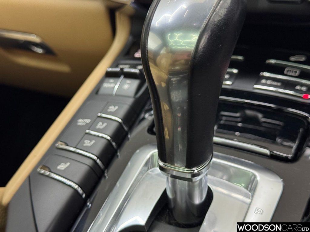 Used Porsche Cayenne 2015 for sale - 77499090: Photo 46