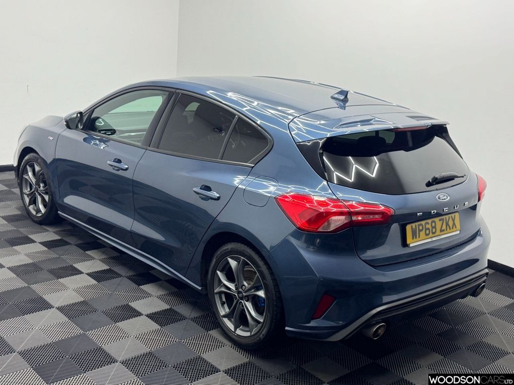 Used Ford Focus 2018 for sale - 77681087: Photo 2