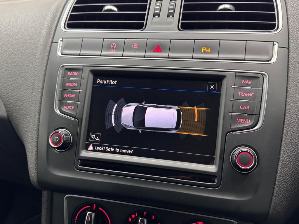 Used Volkswagen Polo 2016 for sale - 76642896: Photo 15