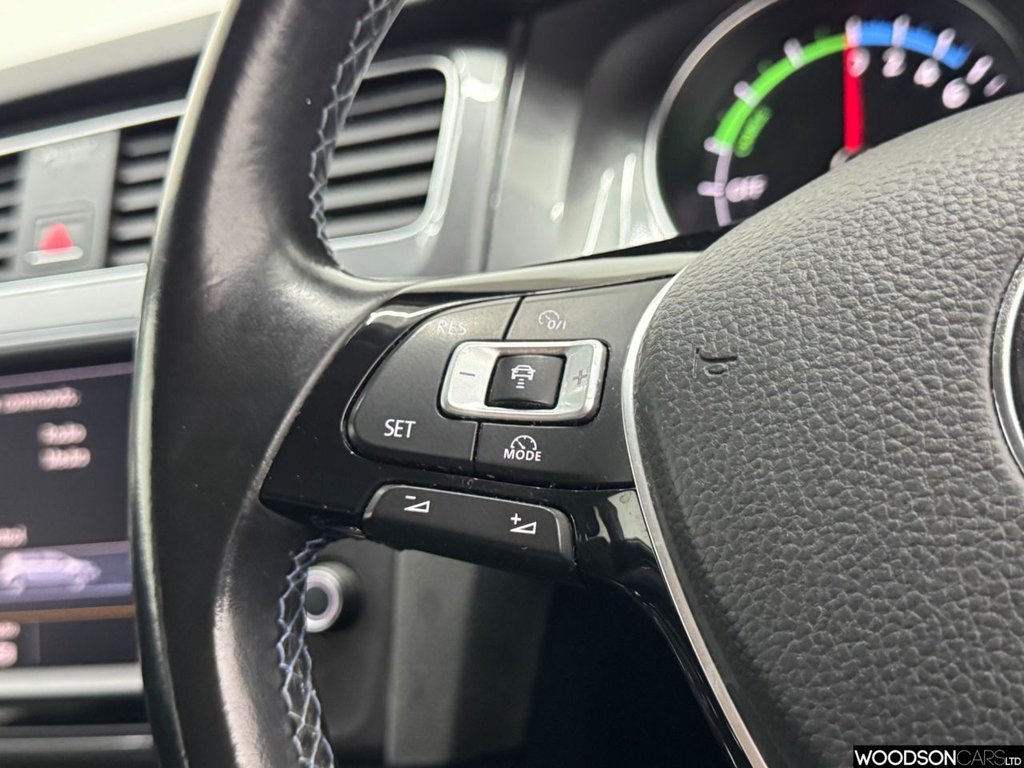 Used Volkswagen Golf 2015 for sale - 77821034: Photo 37