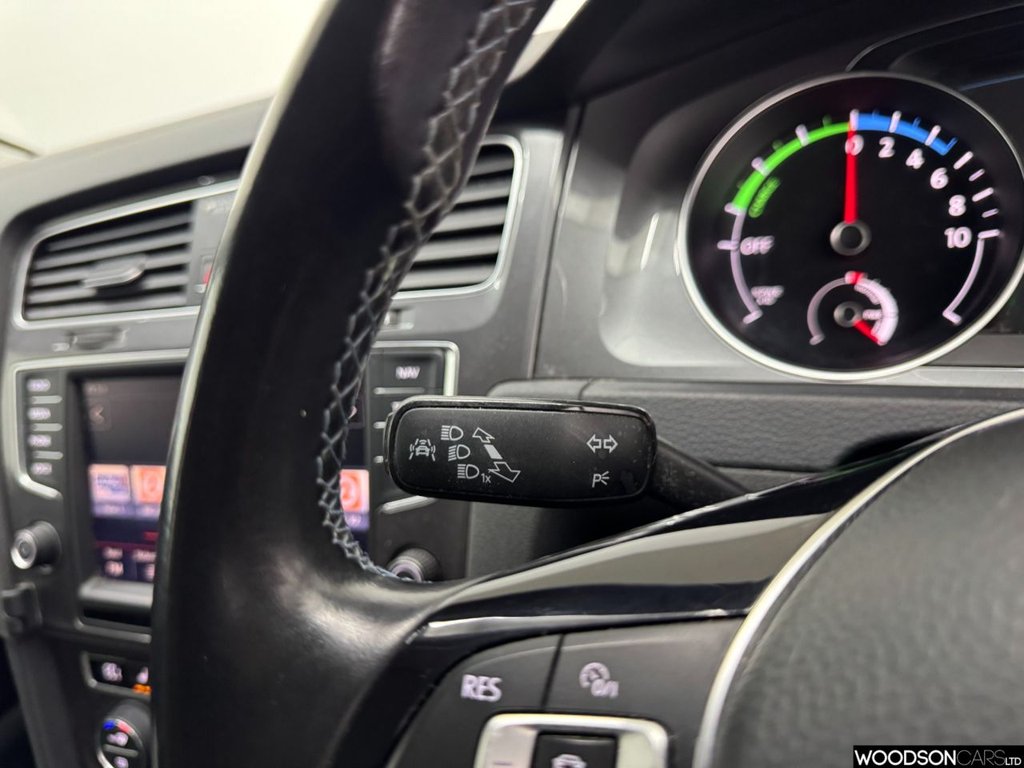 Used Volkswagen Golf 2015 for sale - 77821034: Photo 38