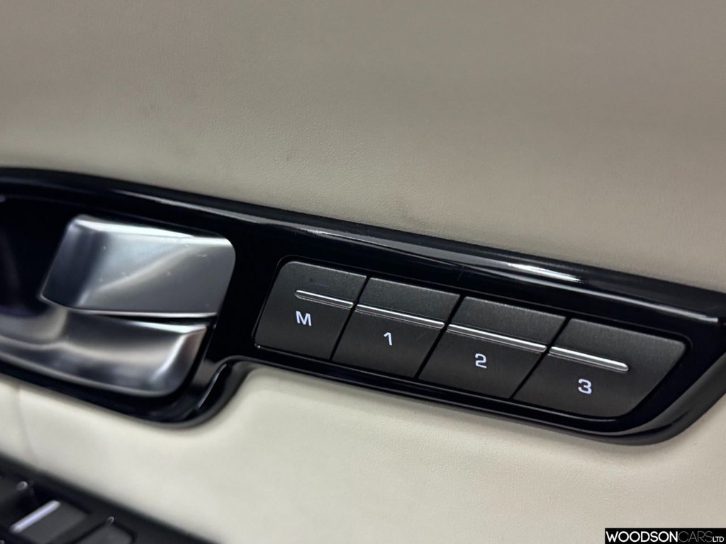 Used Land Rover Range Rover Evoque 2016 for sale - 77820520: Photo 45