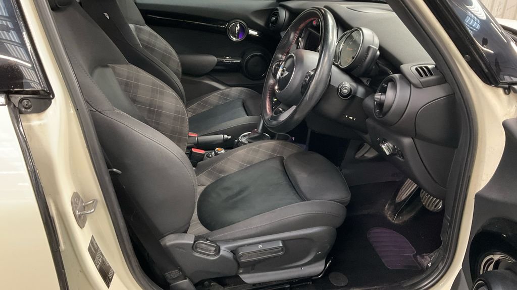 Used MINI Hatch 2015 for sale - 77111106: Photo 5