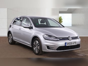 Used Volkswagen Golf 2019 for sale - 78358521: Photo